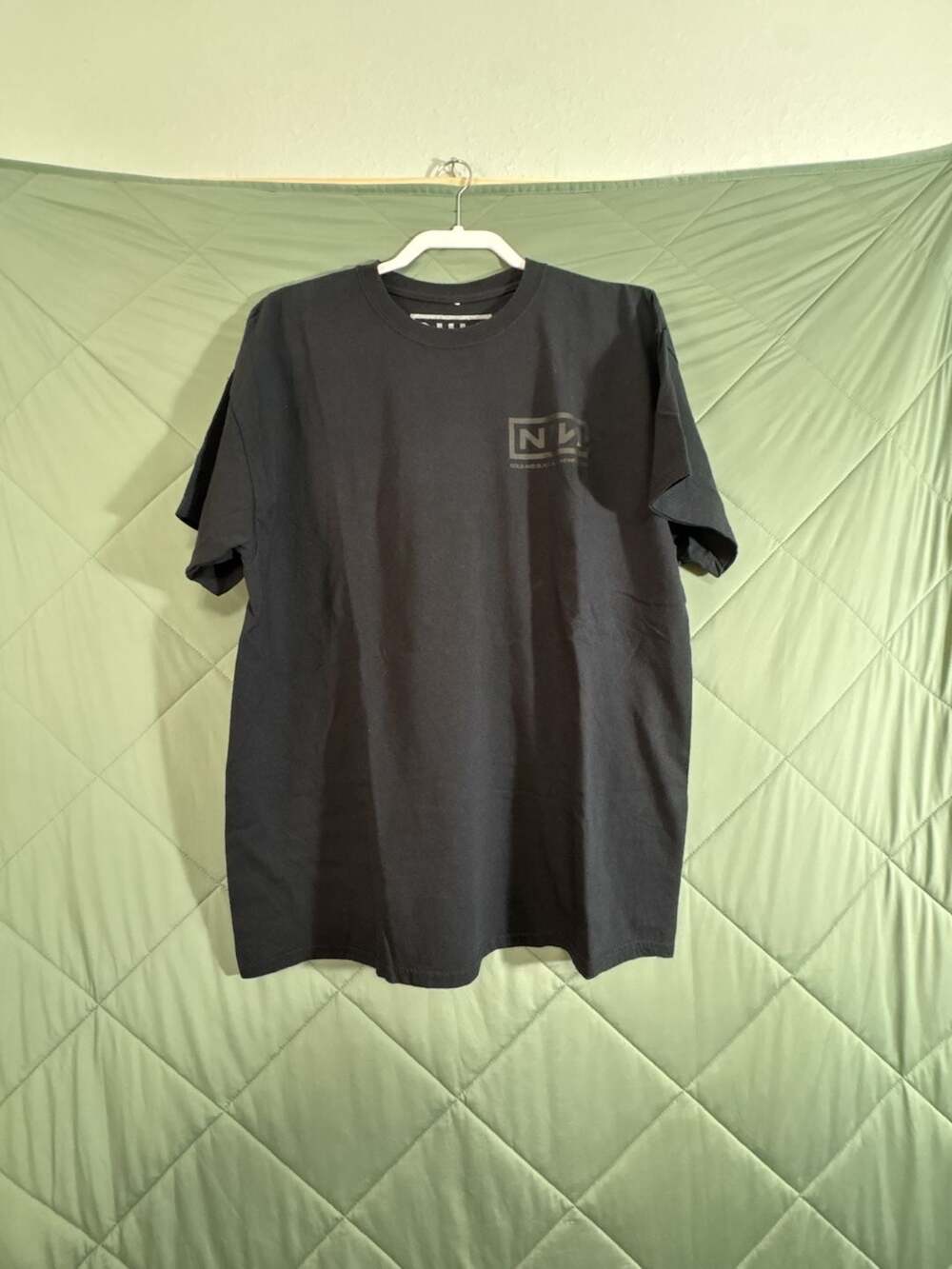 Nine Inch Nails Cold and Black and Infinite Tour T-Shirt Size XL Black
